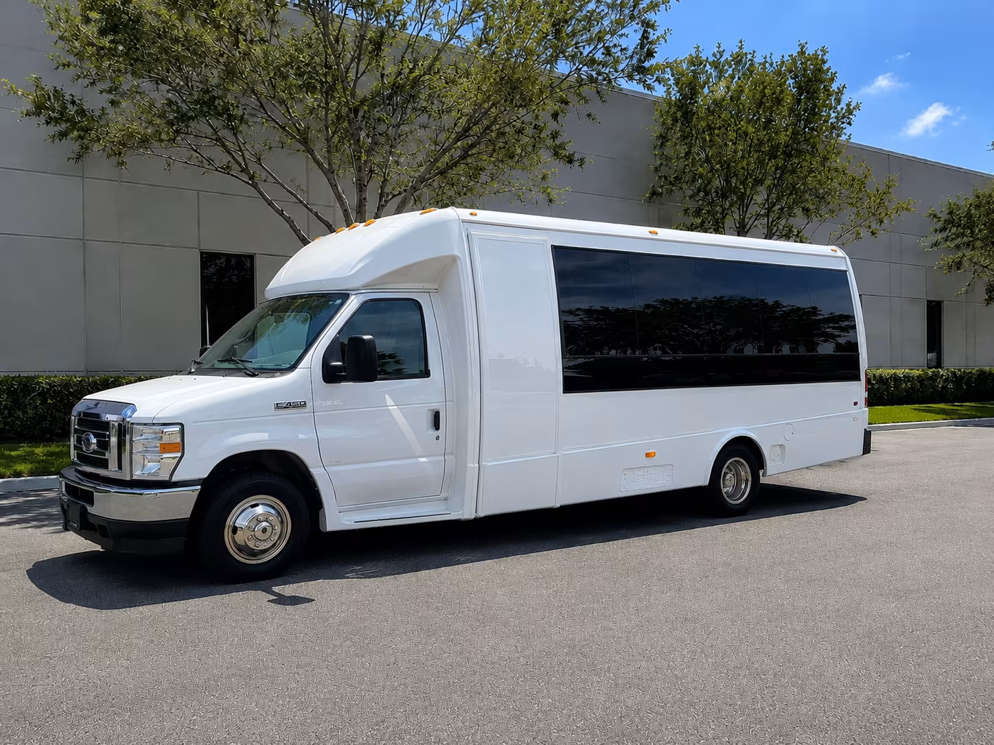 bus rentals for rams head live and baltimore club venue nights