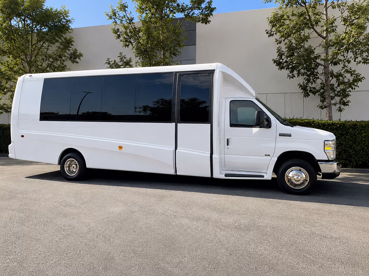 music festival bus rentals for moonrise and baltimore s outdoor events