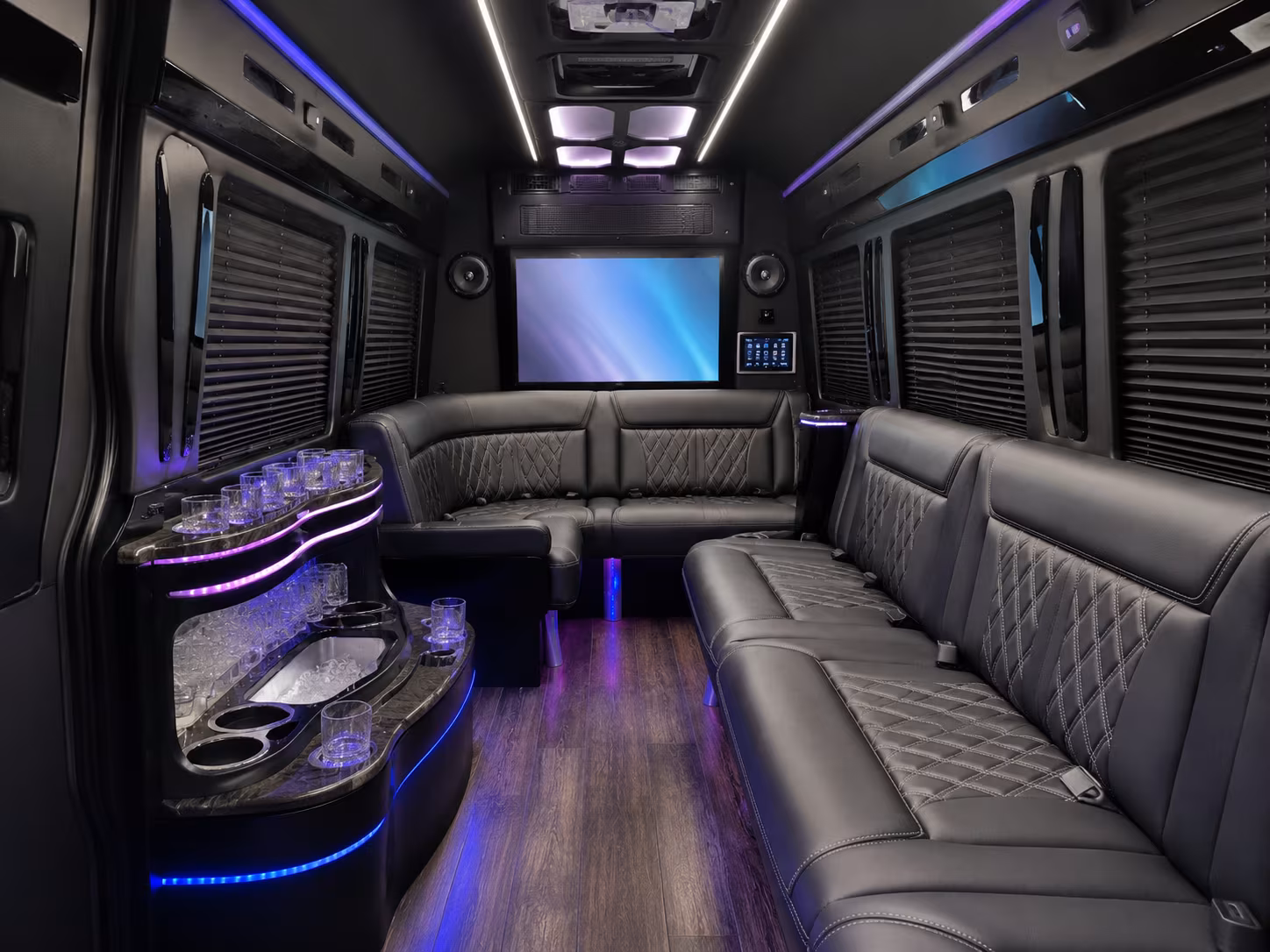 rent a bus in baltimore for pre prom dinners and after parties